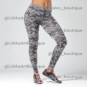 Zumba Dazzle Me Smoke Gray Geometric Print Leggings Size S (E004)